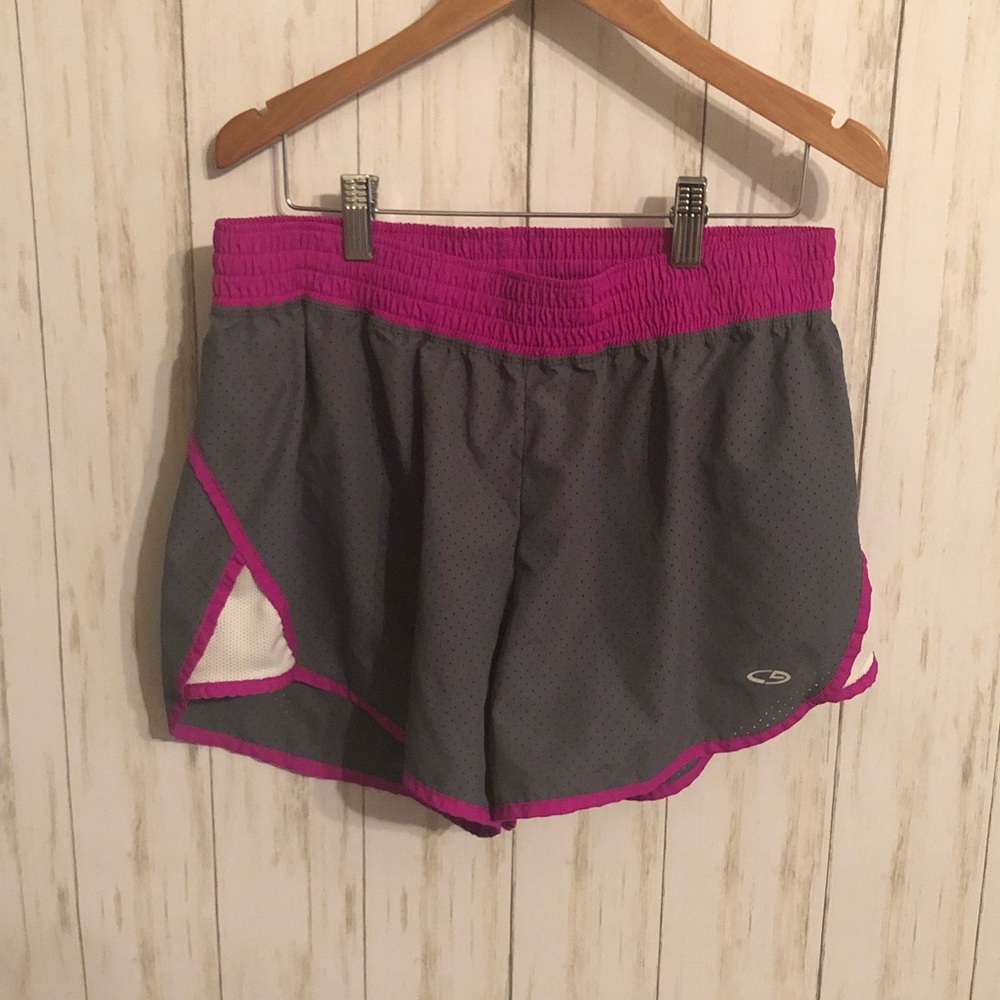 Women’s Champion Duodry shorts Large w/key holder